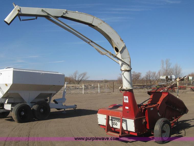 image for item K2837 International 350 chopper