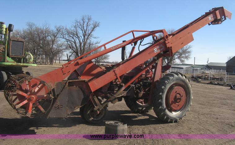 image for item K2845 Farmall M tractor