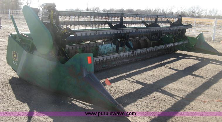 image for item K2846 John Deere 220 header