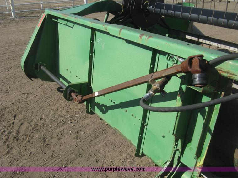 image for item K2846 John Deere 220 header