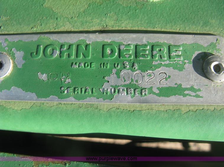 image for item K2846 John Deere 220 header