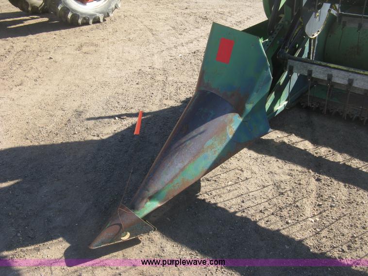 image for item K2846 John Deere 220 header