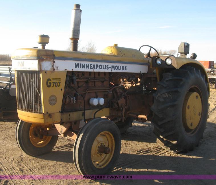 image for item K2852 Minneapolis Moline G707 tractor