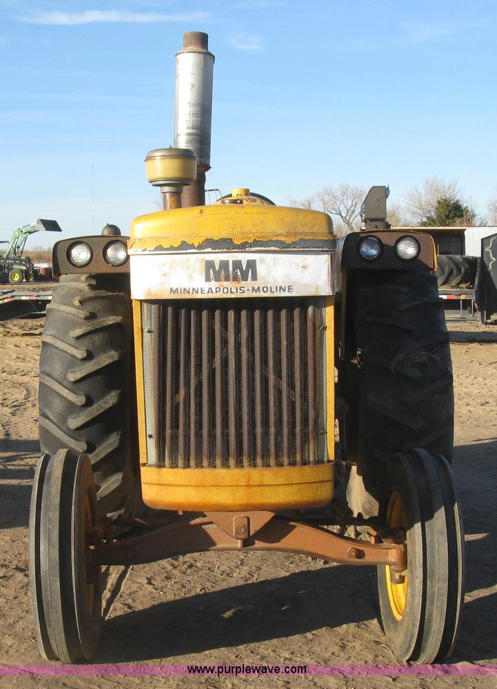 image for item K2852 Minneapolis Moline G707 tractor