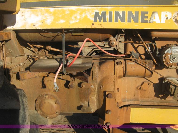 image for item K2852 Minneapolis Moline G707 tractor
