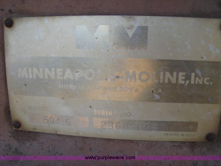 image for item K2852 Minneapolis Moline G707 tractor