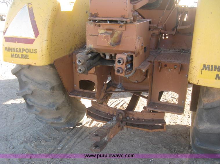 image for item K2852 Minneapolis Moline G707 tractor