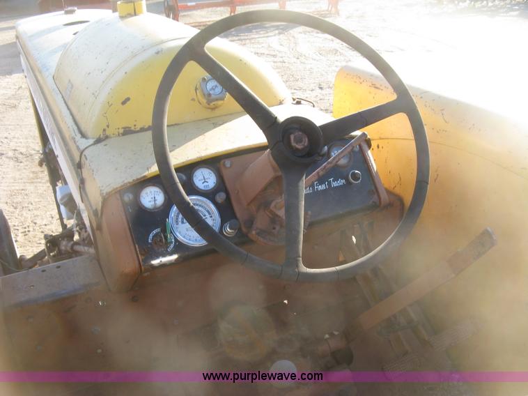 image for item K2852 Minneapolis Moline G707 tractor