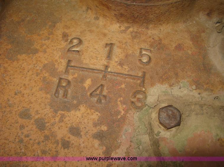 image for item K2852 Minneapolis Moline G707 tractor