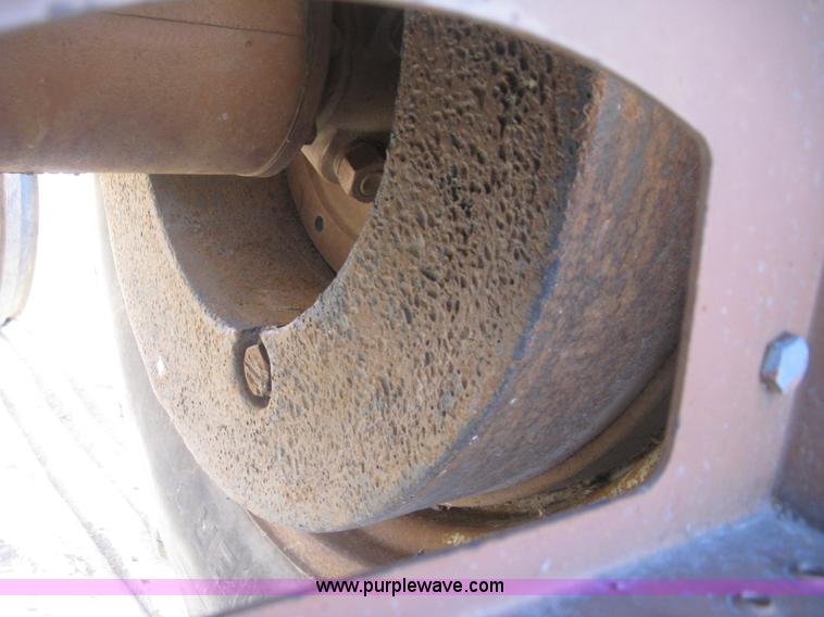 image for item K2852 Minneapolis Moline G707 tractor