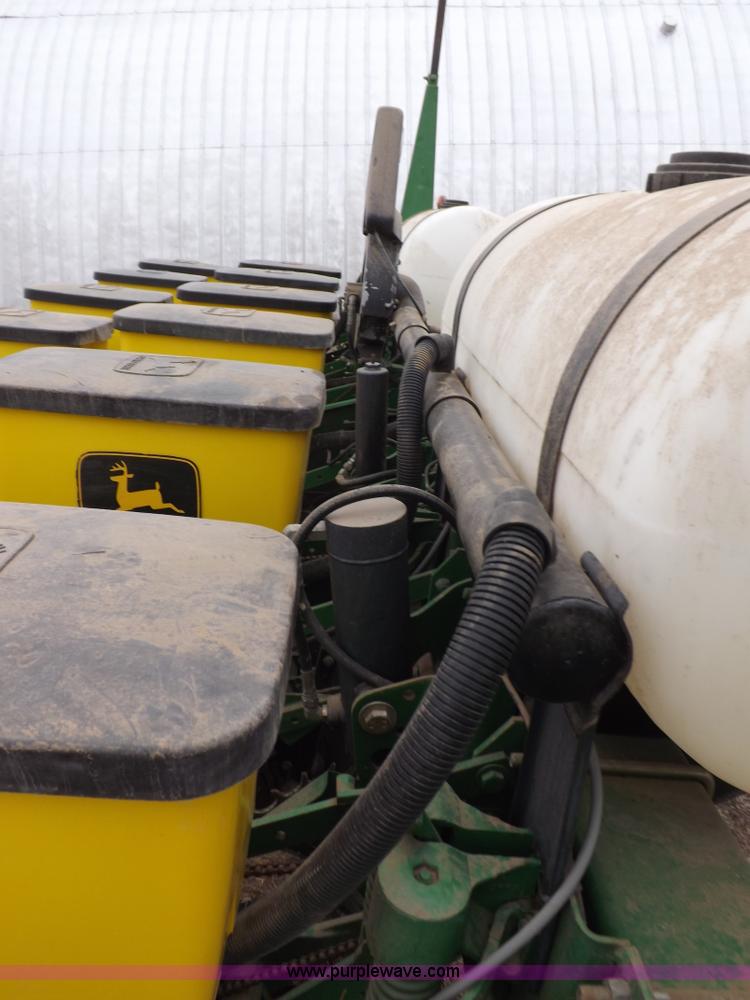 image for item K3128 John Deere 1750 Max Emerge Plus Vacumeter planter