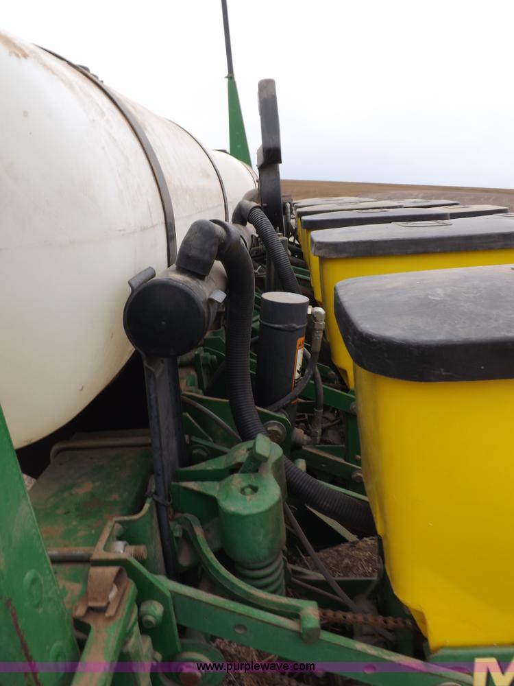 image for item K3128 John Deere 1750 Max Emerge Plus Vacumeter planter