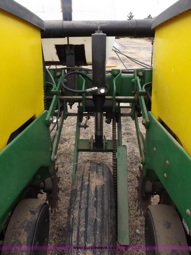 image for item K3128 John Deere 1750 Max Emerge Plus Vacumeter planter
