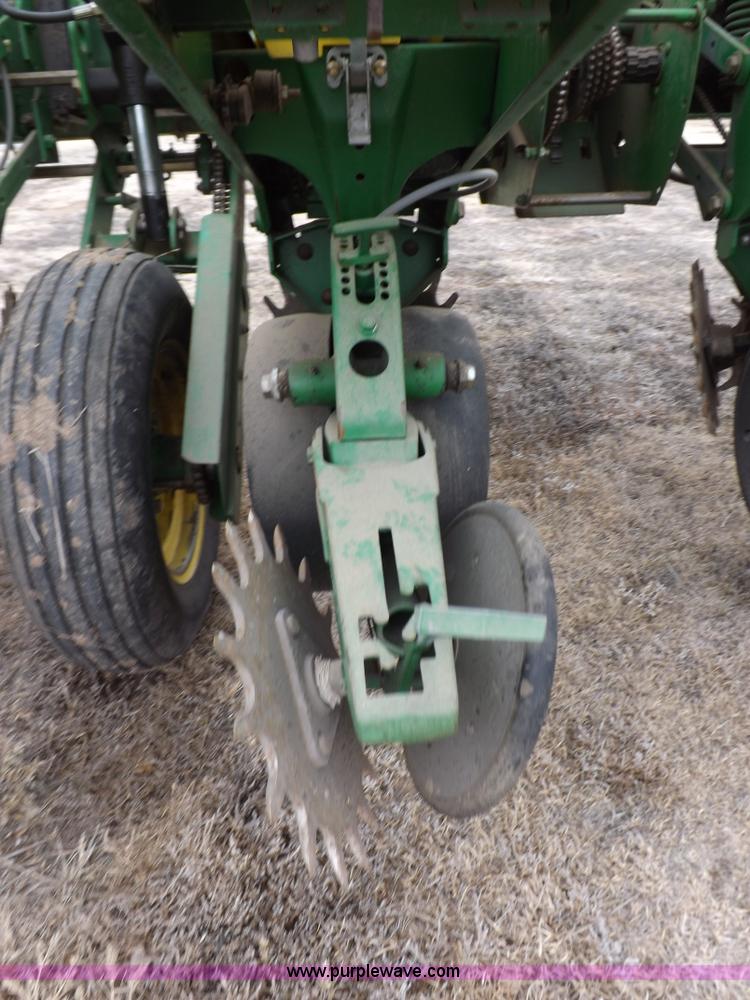 image for item K3128 John Deere 1750 Max Emerge Plus Vacumeter planter