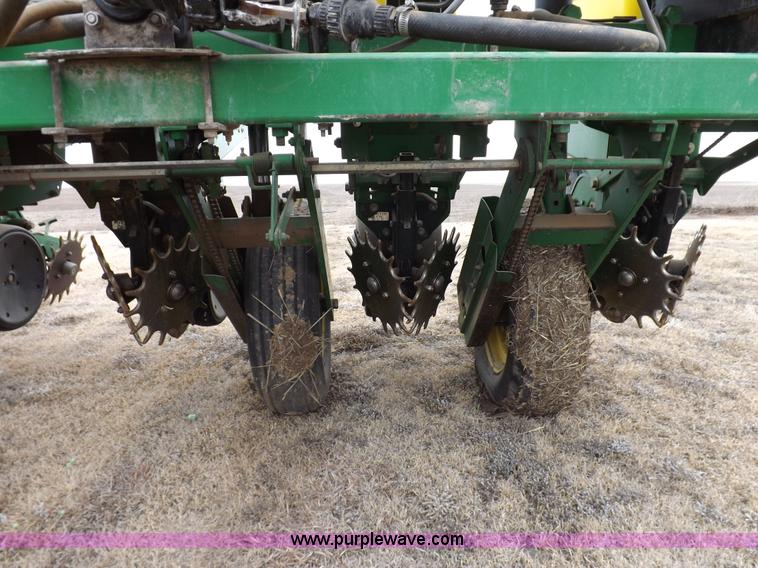 image for item K3128 John Deere 1750 Max Emerge Plus Vacumeter planter