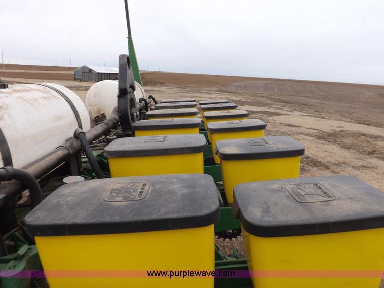 image for item K3128 John Deere 1750 Max Emerge Plus Vacumeter planter