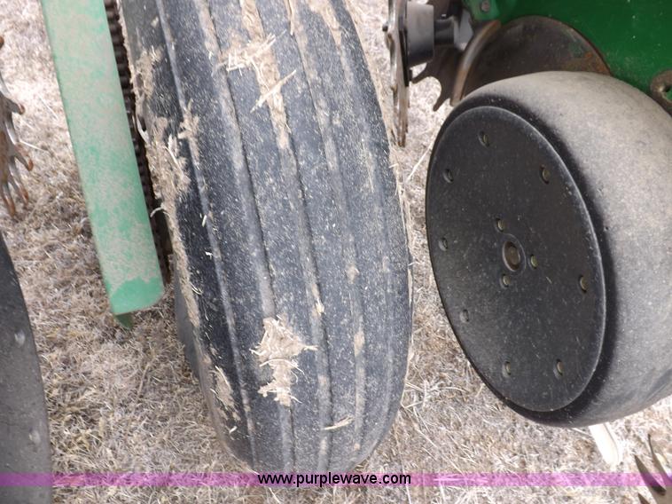 image for item K3128 John Deere 1750 Max Emerge Plus Vacumeter planter