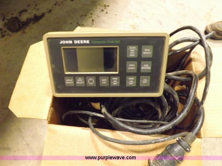 image for item K3128 John Deere 1750 Max Emerge Plus Vacumeter planter