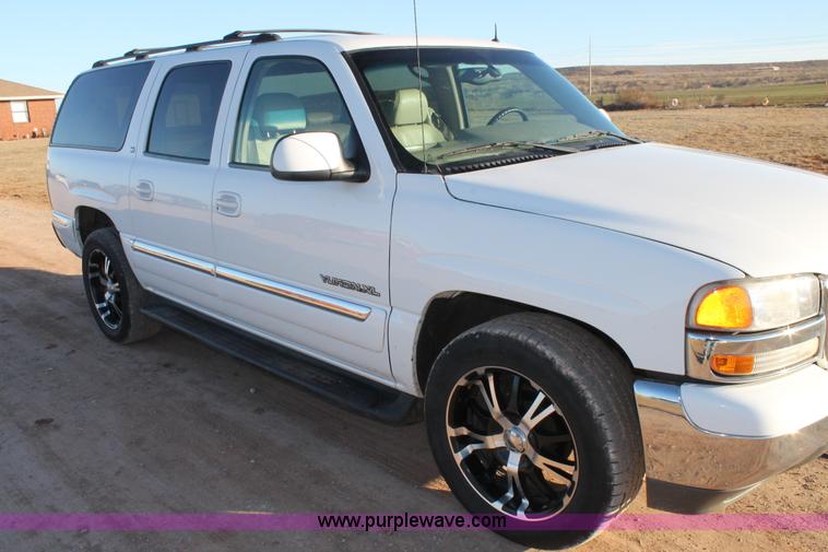 image for item AO9624 2002 GMC Yukon 1500 XL SUV