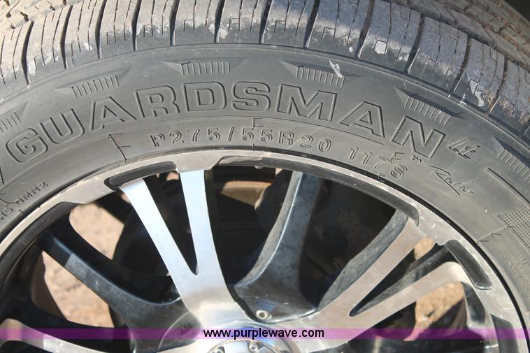 image for item AO9624 2002 GMC Yukon 1500 XL SUV