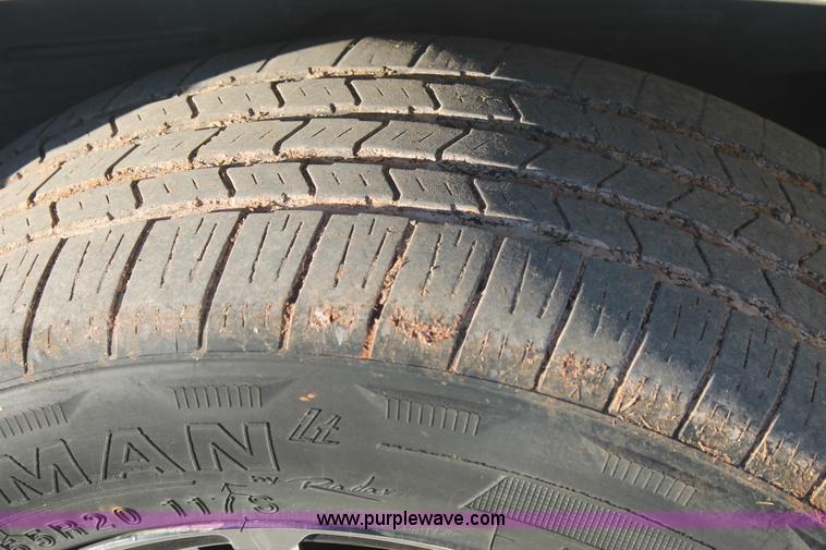 image for item AO9624 2002 GMC Yukon 1500 XL SUV