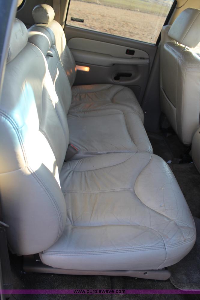 image for item AO9624 2002 GMC Yukon 1500 XL SUV