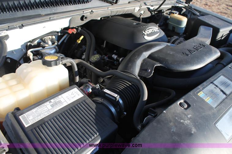 image for item AO9624 2002 GMC Yukon 1500 XL SUV