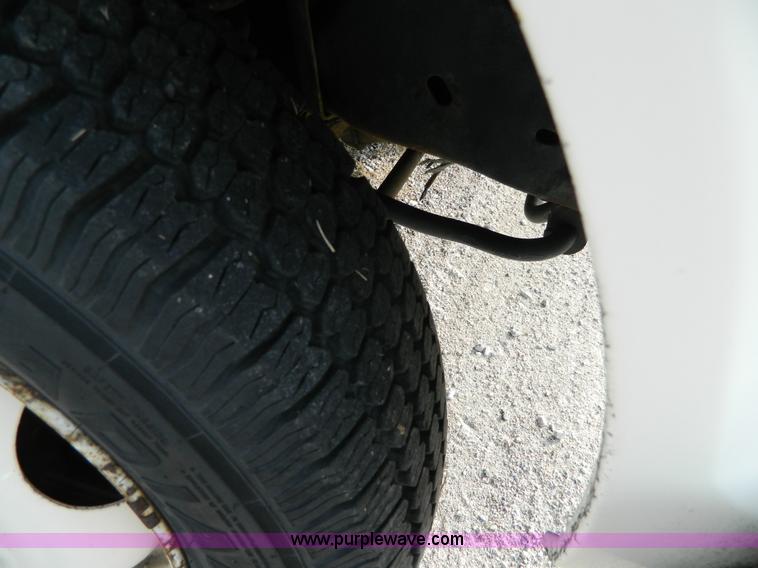 image for item AQ9341 1985 Ford Econoline E350 Coachman 26' recreational vehicle