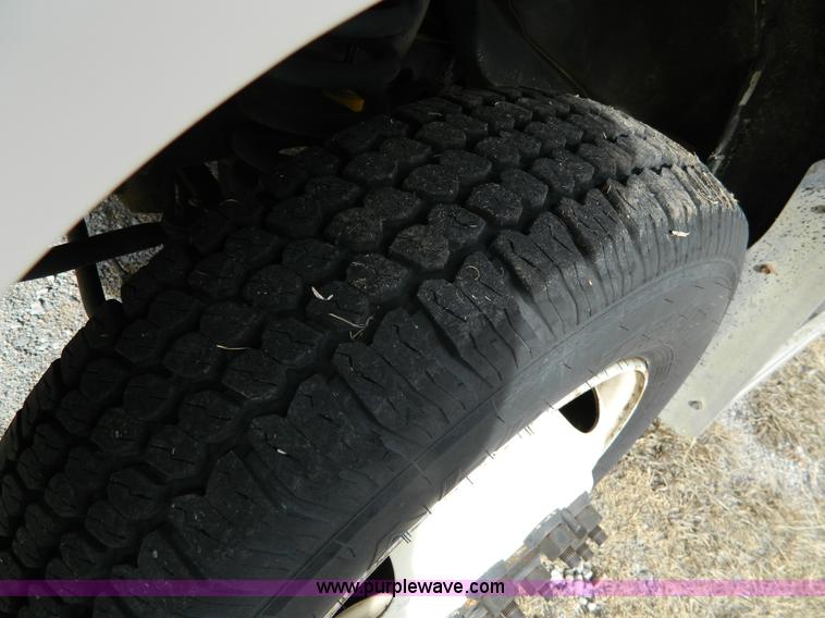 image for item AQ9341 1985 Ford Econoline E350 Coachman 26' recreational vehicle