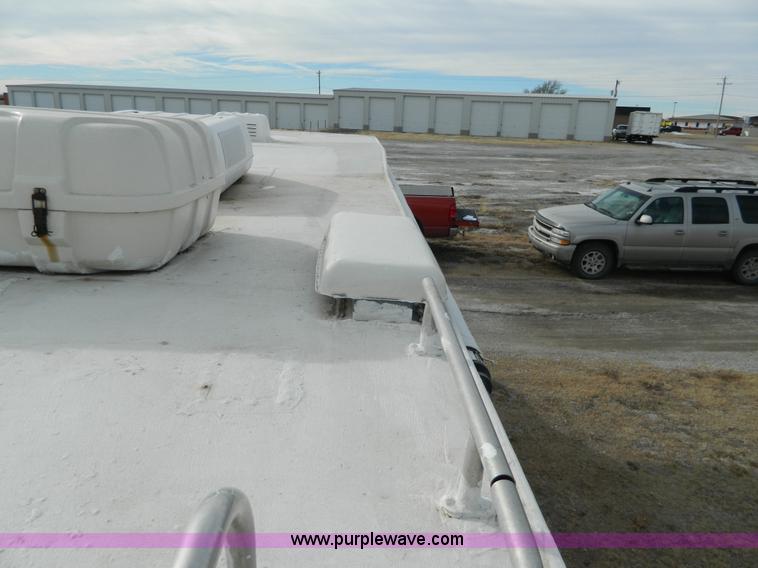 image for item AQ9341 1985 Ford Econoline E350 Coachman 26' recreational vehicle