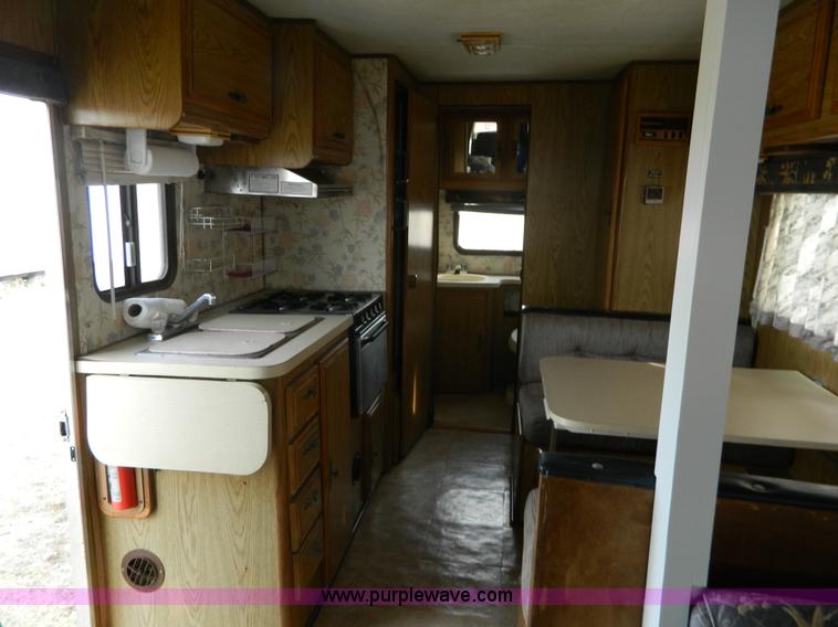 image for item AQ9341 1985 Ford Econoline E350 Coachman 26' recreational vehicle