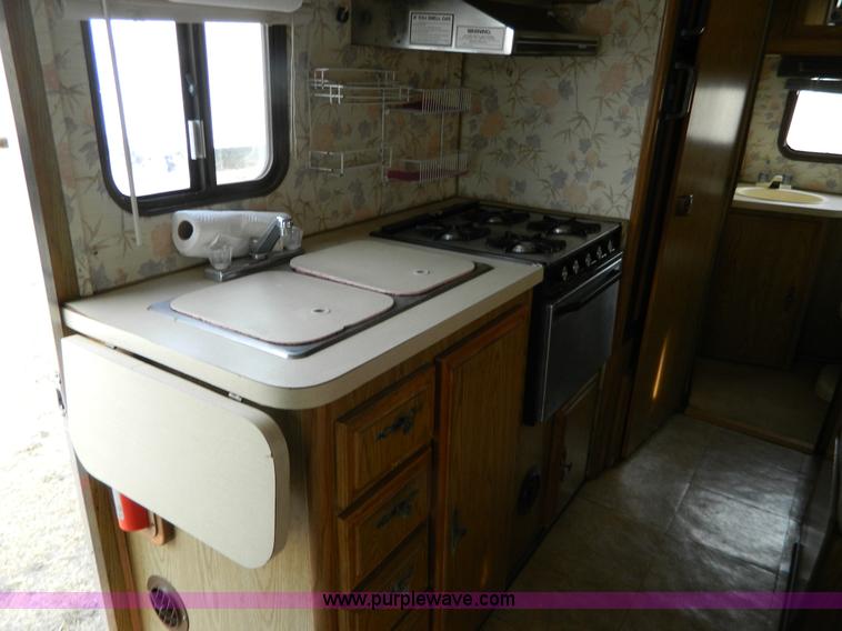 image for item AQ9341 1985 Ford Econoline E350 Coachman 26' recreational vehicle