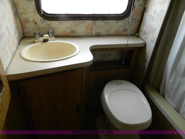 image for item AQ9341 1985 Ford Econoline E350 Coachman 26' recreational vehicle