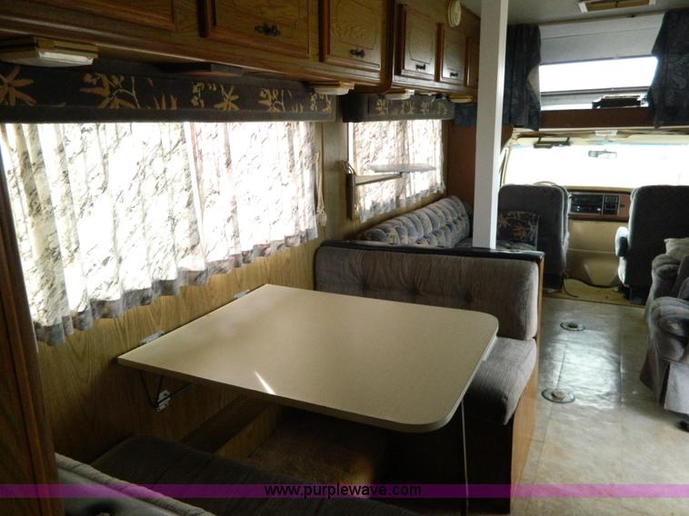 image for item AQ9341 1985 Ford Econoline E350 Coachman 26' recreational vehicle