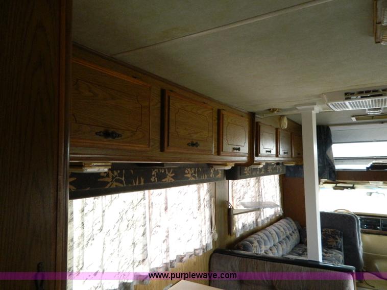 image for item AQ9341 1985 Ford Econoline E350 Coachman 26' recreational vehicle