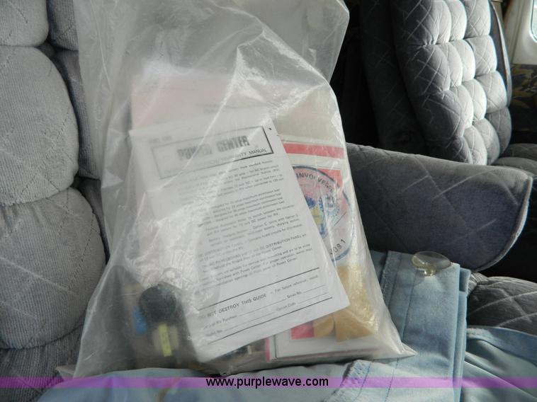 image for item AQ9341 1985 Ford Econoline E350 Coachman 26' recreational vehicle