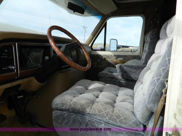 image for item AQ9341 1985 Ford Econoline E350 Coachman 26' recreational vehicle