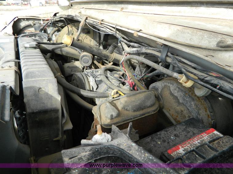 image for item AQ9341 1985 Ford Econoline E350 Coachman 26' recreational vehicle