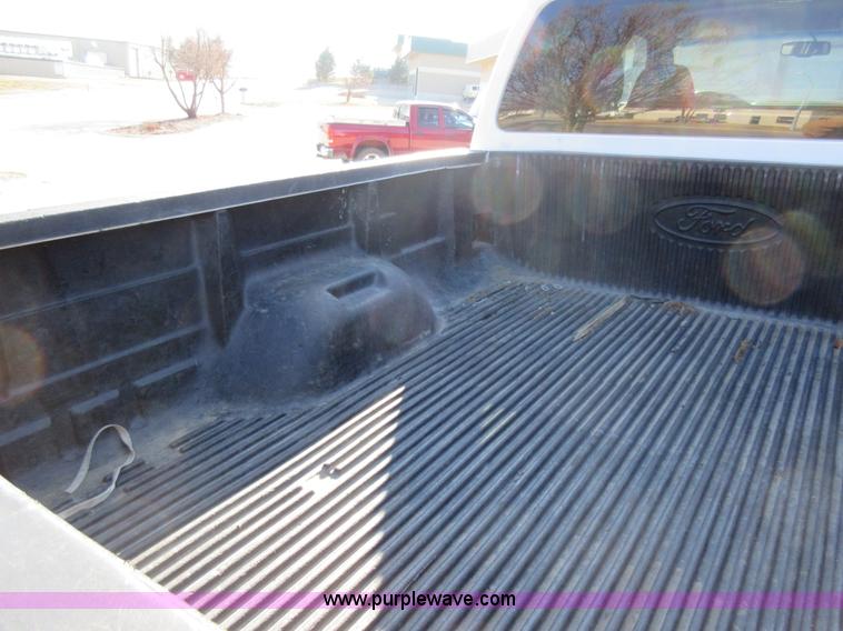 image for item AW9111 2010 Ford F250 Super Duty XLT FX4 Crew Cab pickup truck