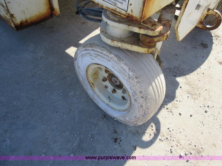 image for item AW9114 Marklift CH30EP scissor lift