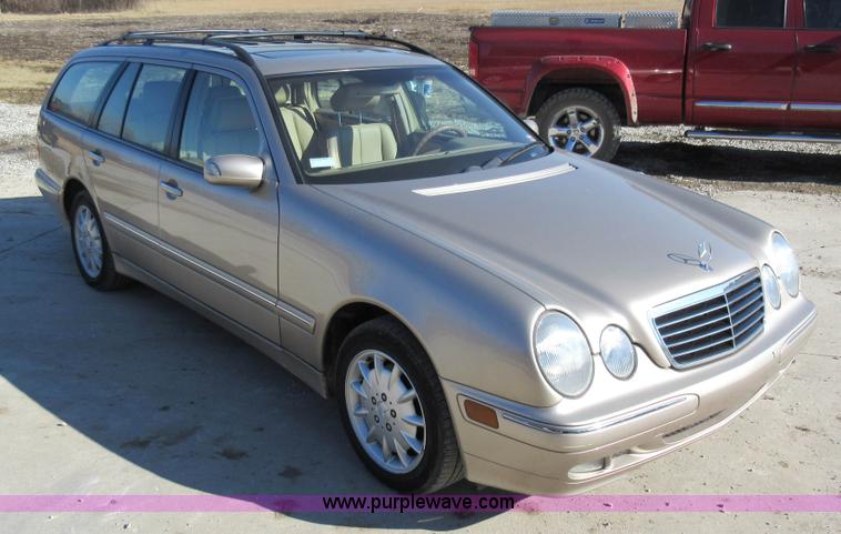 image for item AW9115 2000 Mercedes Benz E-Class E320 Wagon