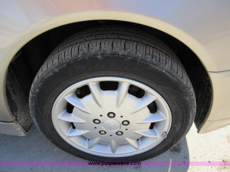 image for item AW9115 2000 Mercedes Benz E-Class E320 Wagon