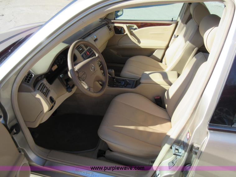 image for item AW9115 2000 Mercedes Benz E-Class E320 Wagon
