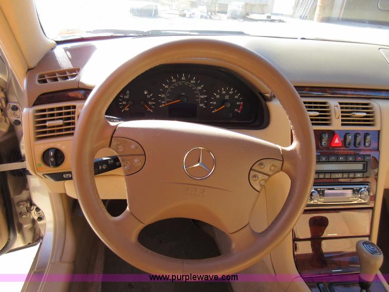 image for item AW9115 2000 Mercedes Benz E-Class E320 Wagon