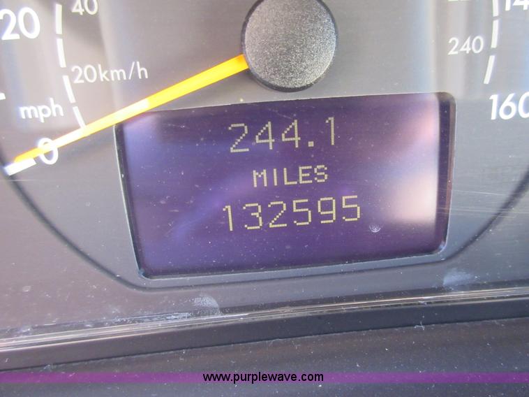 image for item AW9115 2000 Mercedes Benz E-Class E320 Wagon