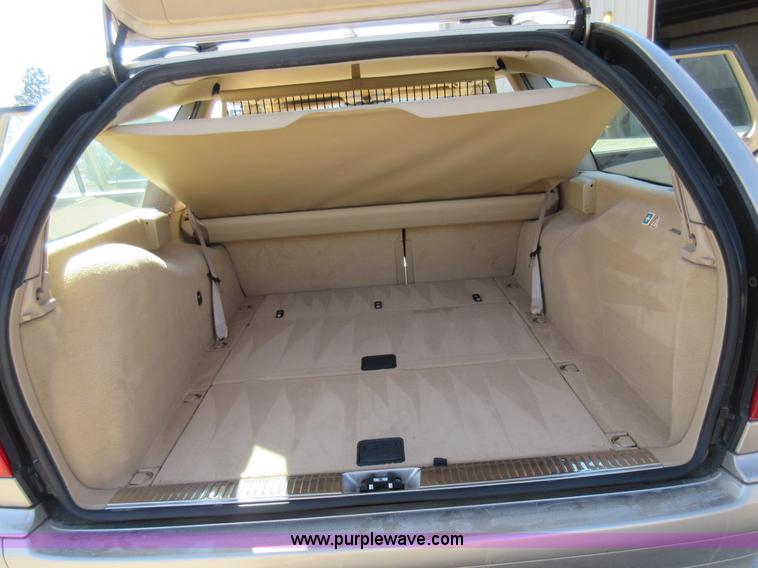 image for item AW9115 2000 Mercedes Benz E-Class E320 Wagon