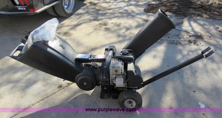 image for item AW9123 Yard Machines chipper shredder