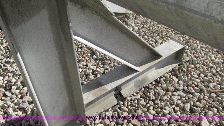 image for item AY9989 Headache rack