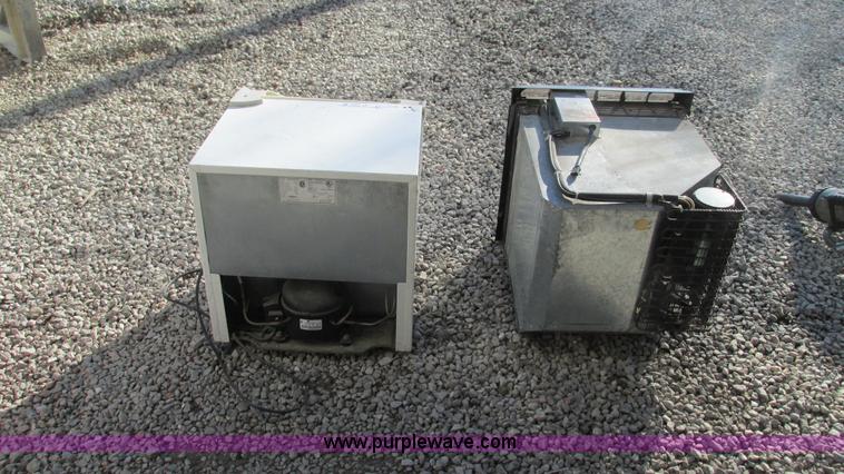 image for item AY9991 (2) refrigerators