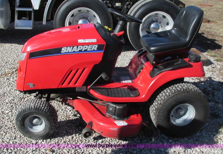 image for item AY9993 Snapper LT200 lawn mower